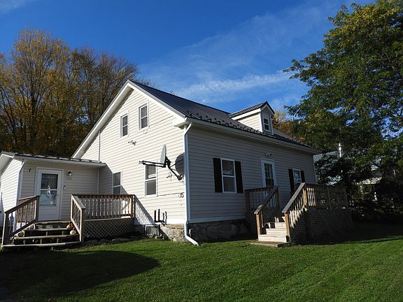 2nd image of 1129 Ridge Rd