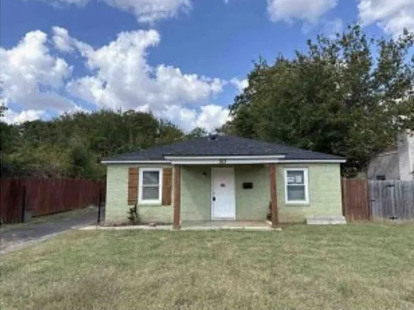 513 E Ercoupe Dr, Midwest City, OK 73110
