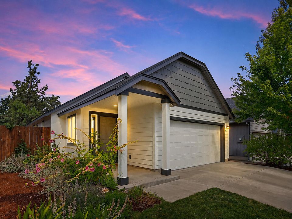 1st image of 612 SE Gleneden Pl