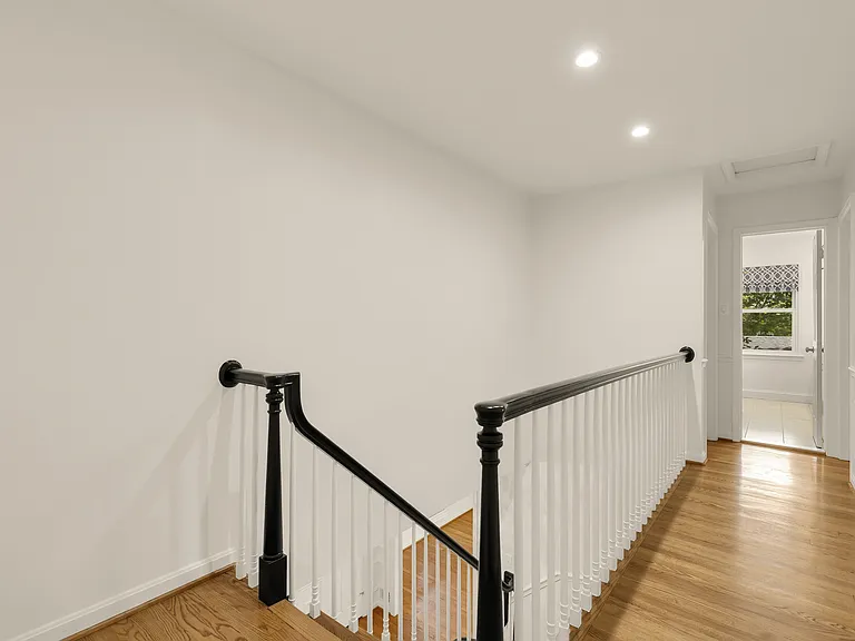 1318 Round Oak Ct — Photo 28