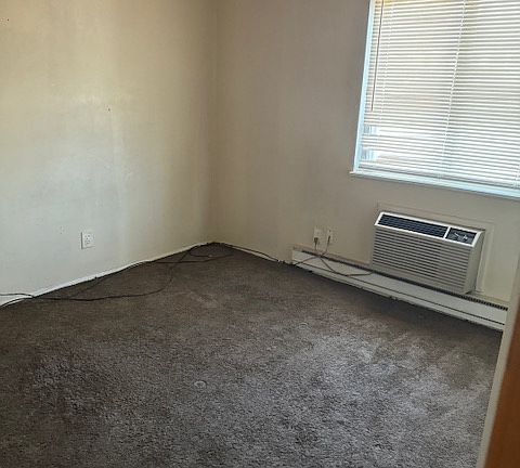 4th image of 7522 Hazelcrest Dr APT C