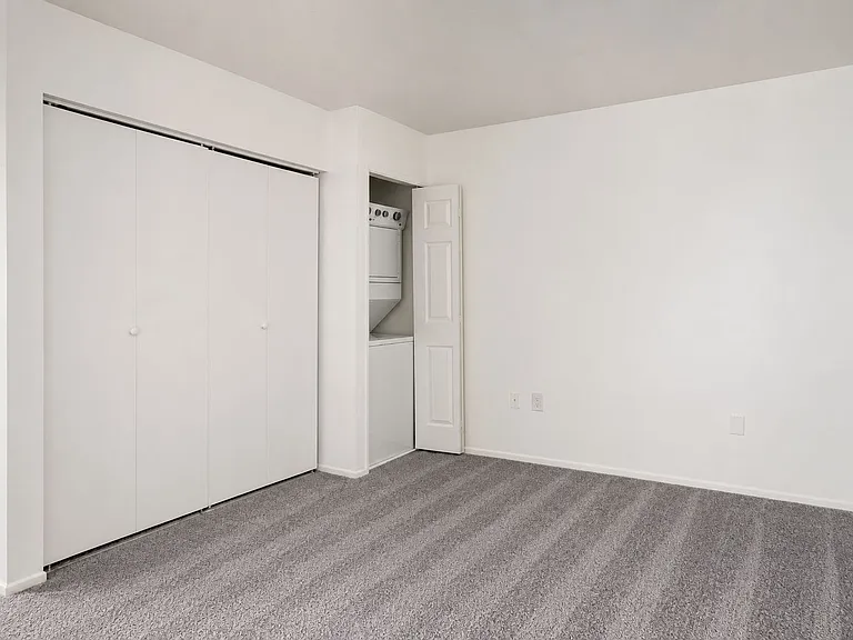 The Cascades Apartments and Townhomes — Photo 10