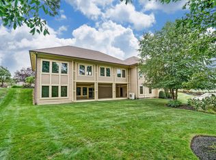 548 Burnside Dr, Tipp City, OH 45371