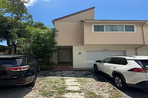 8230 NW 9th Ct #6 Photo 1