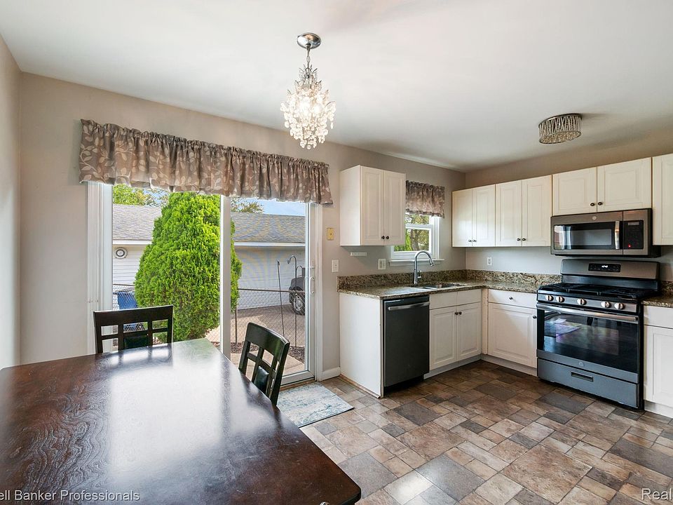 397 Barchester St, photo 9