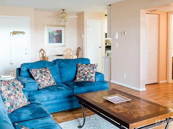 3rd image of 2605 W Willowlake Dr APT 30
