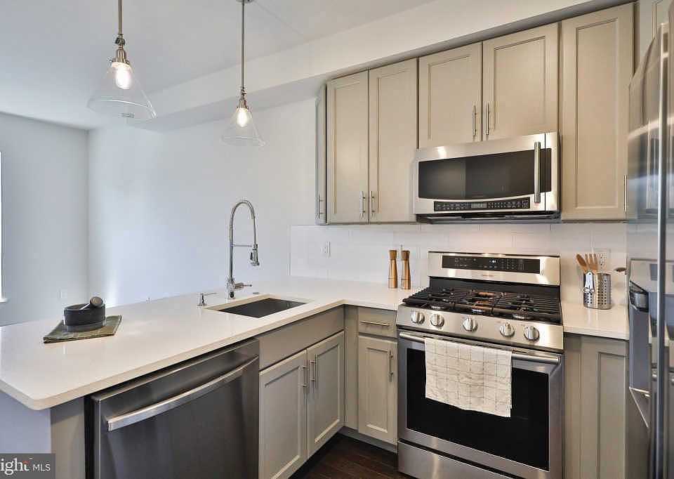1st image of 1129 Germantown Ave #5B