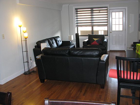 3rd image of 101 Jackson Ave APT 3F