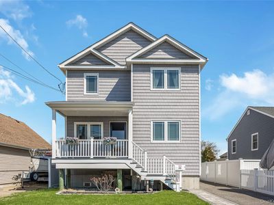 25 Cape Road, Amityville, NY, 11701