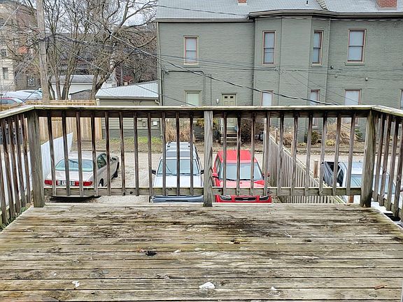 5th image of 318 SE 2nd St #A