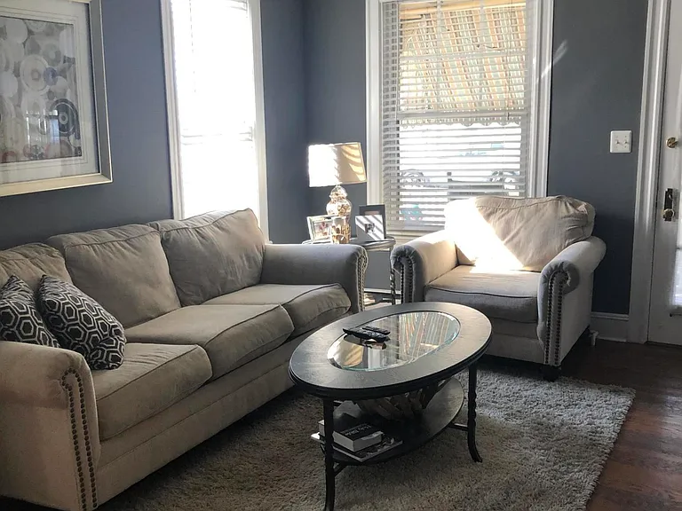 56 Heck Ave #1/2 — Photo 3