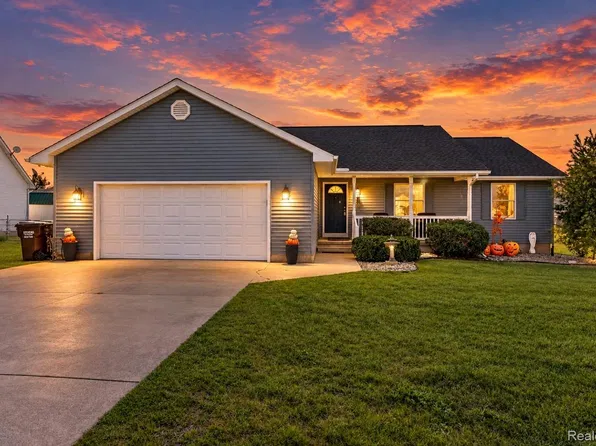 2013 Friar Tuck Cir, Adrian, MI 49221