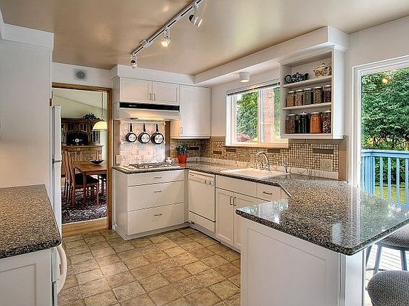 2nd image of 5412 126th Pl SE