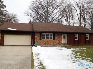 26870 Woodland Ct W, Millbury, OH 43447