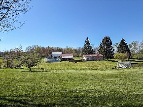 3rd image of 30516 Finney Rd