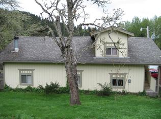 435 1st St, Elkton, OR 97436