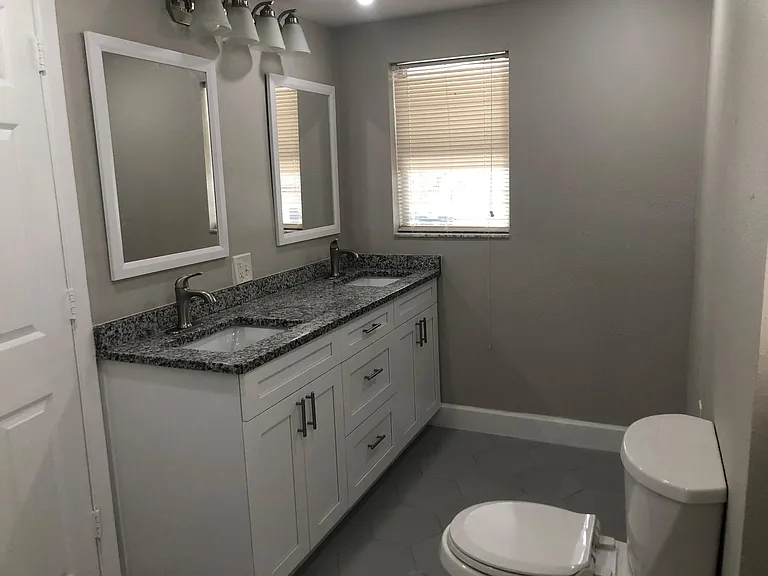 1208 E 25th Ave — Photo 6