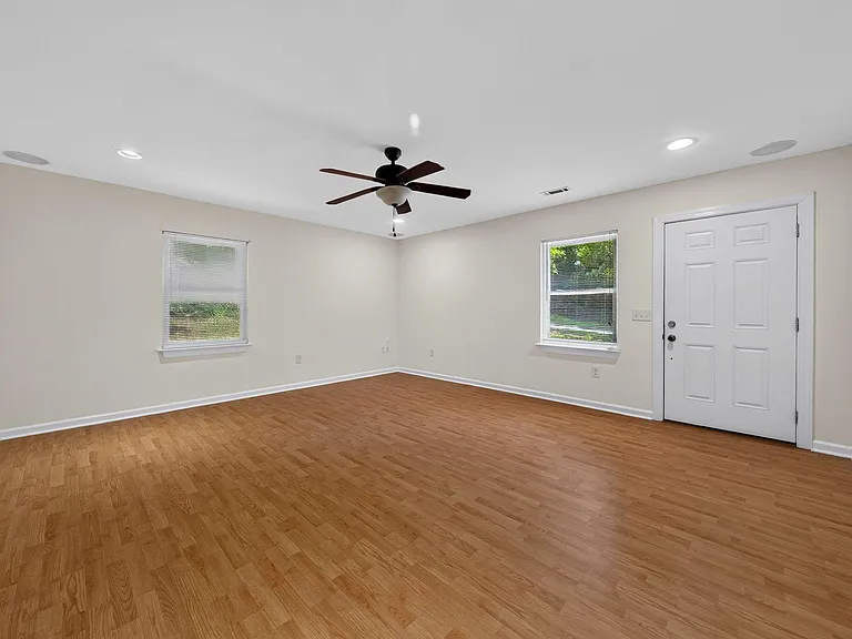 105 Trinity Woods Dr — Photo 25