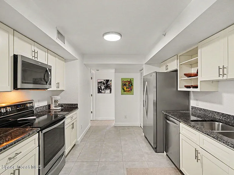 303 Audubon Dr #202 — Photo 9