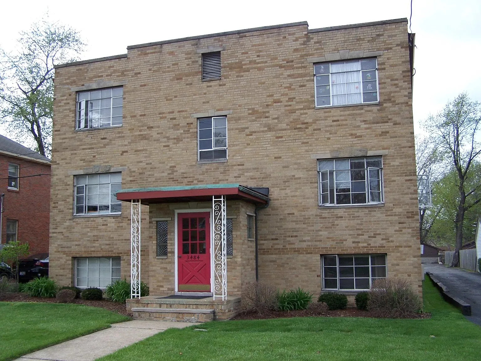 3484 Warren Rd — Photo 1