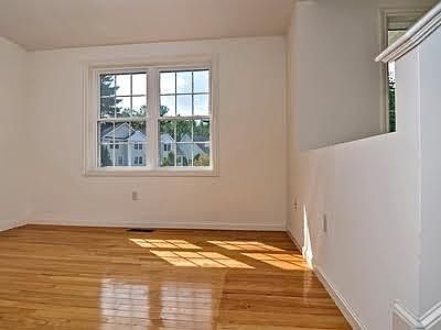 3rd image of 91 Barrington Ave Unit 91