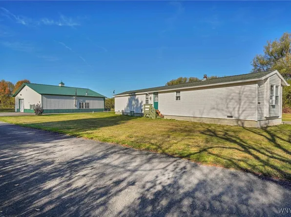 11181 Scotch Rd, Freedom, NY 14065