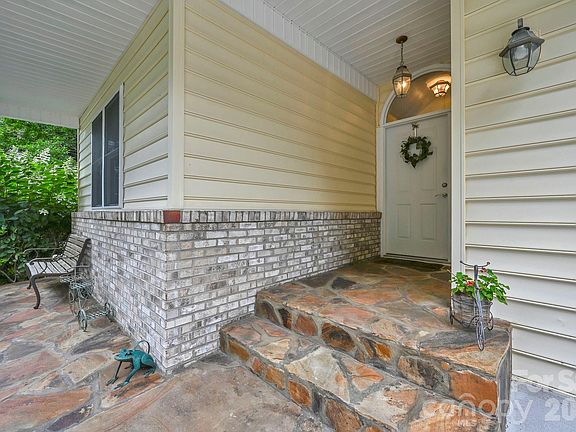 4th image of 230 Carriage Summitt Way #2423