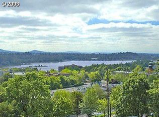 5016 SW View Point Ter, Portland, OR 97239