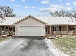 2630 Havenwood Dr UNIT B, Oshkosh, WI 54904