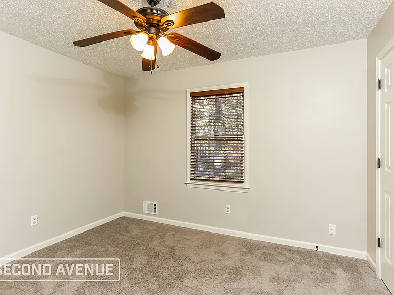 654 Ladora Dr — Photo 15