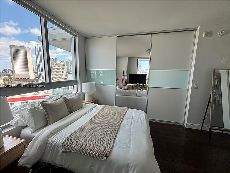 90 SW 3rd St #1705 — Photo 7