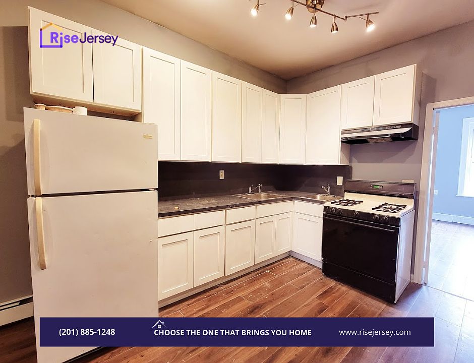 1st image of 109 Wilkinson Ave #2