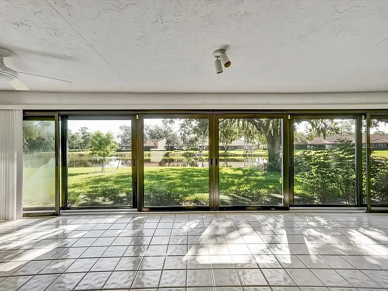 7261 Golf Pointe Way — Photo 10