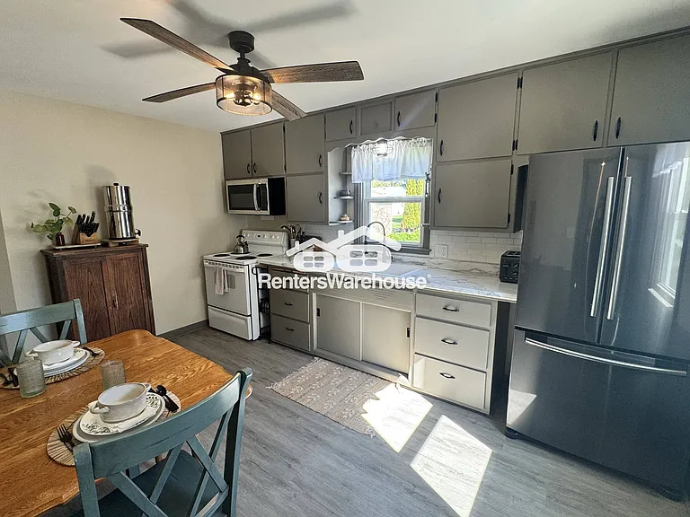 2111 1st Ave SE — Photo 10