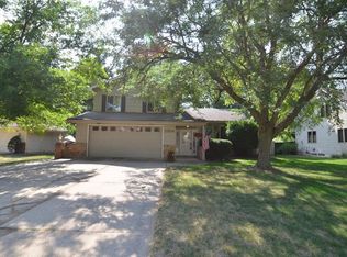 3304 Patricia Dr, Urbandale, IA 50322