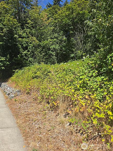 4th image of 250 X Callow Road