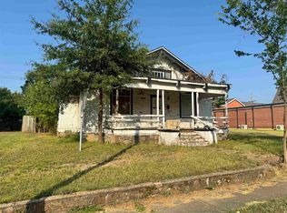 507 9th St, Mena, AR 71953