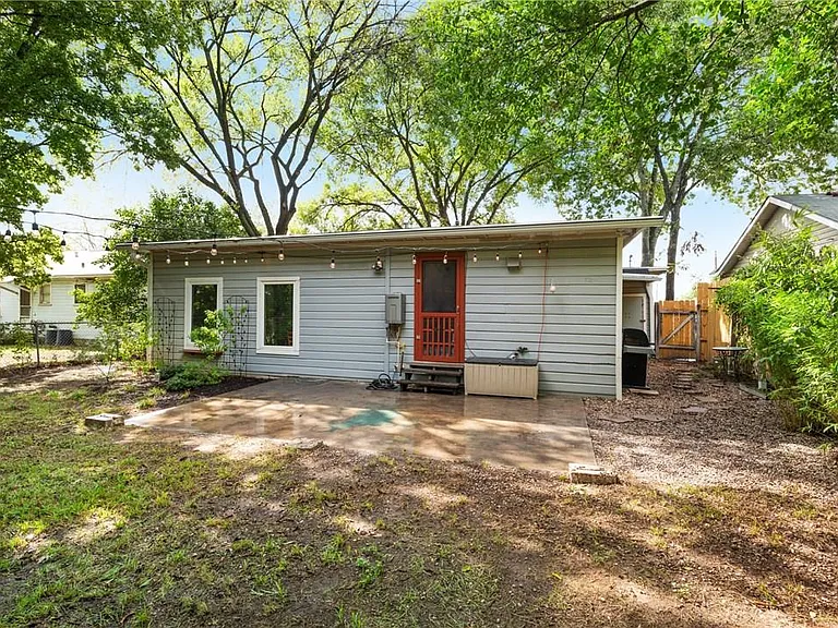 7815 Hardy Dr — Photo 18