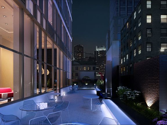 3rd image of 113 Nassau St