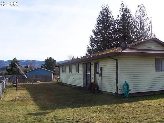 2nd image of 4036 Bartlett Dr