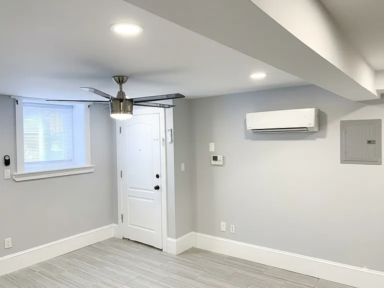 530 King St #A7 — Photo 3