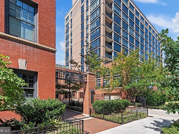 2nd image of 437 New York Ave NW APT 206