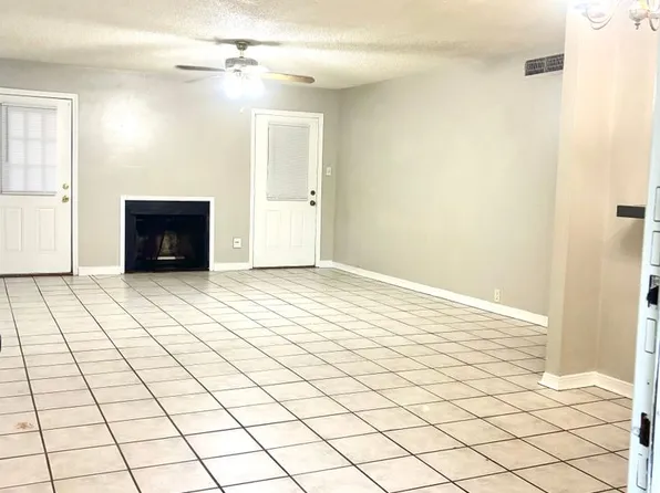 BM 8219 Bayou Fountain Ave, 8219 Bayou Fountain Ave #2, Baton Rouge, LA 70820