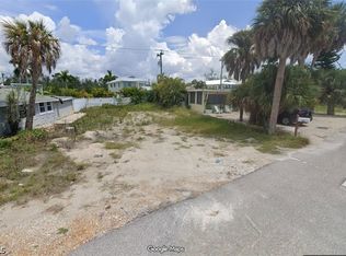 270 Fairweather Ln, Fort Myers Beach, FL 33931