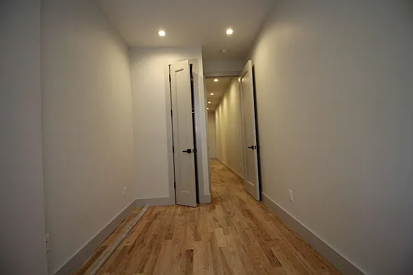 Rented by Nooklyn NYC LLC | media 34