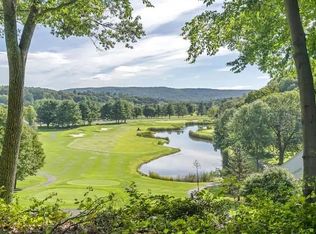 860 Murphys Rd #C, Quechee, VT 05059