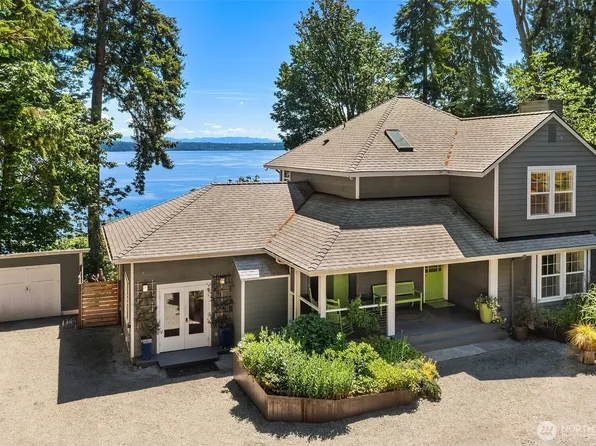 21206 SW Tramp Harbor Road, Vashon, WA 98070