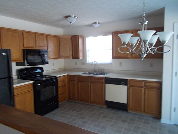 3rd image of 7942 Christiana Way