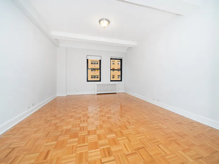 400 E 57th St #4K — Photo 8