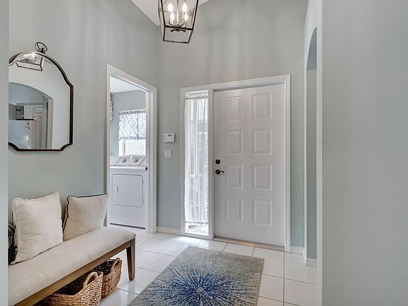 2nd image of 15449 Lake Gardenia Place